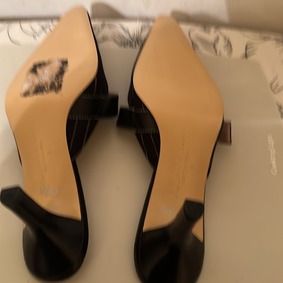 Shoes - Picture 6 of 6